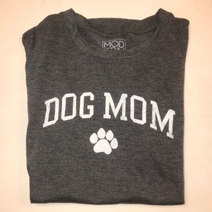 NWT - Dog Mom Shirt 🐶